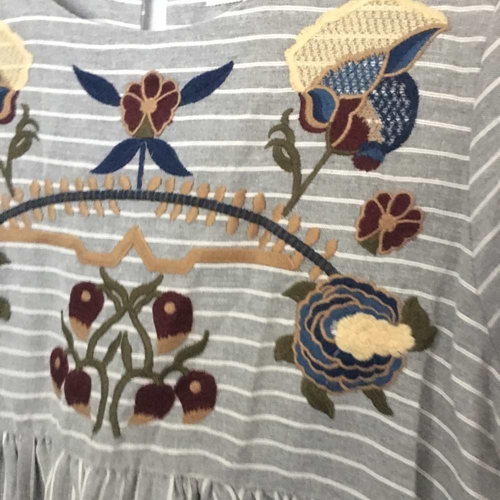 Women's floral embroidered striped midi dress - Picture 3 of 5